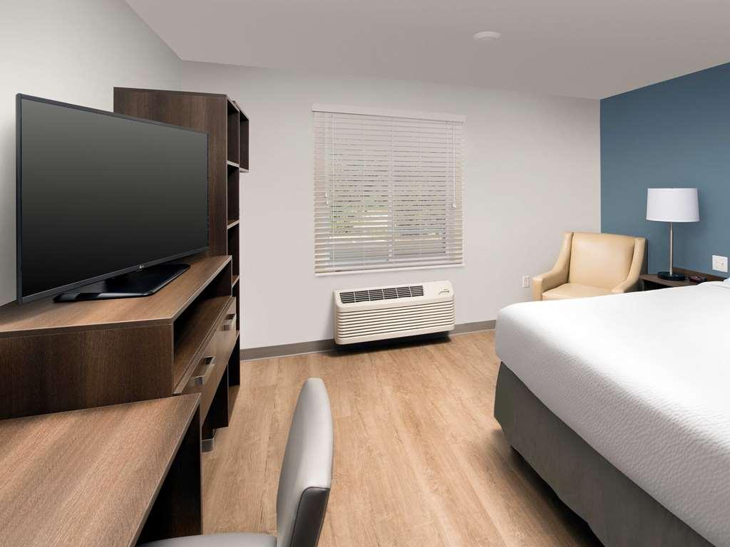 Woodspring Suites Providence Quarto foto