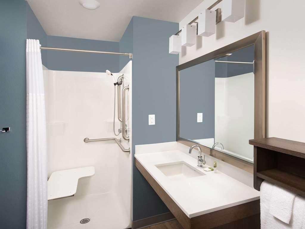 Woodspring Suites Providence Quarto foto